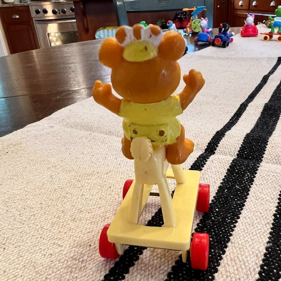 80s Muppet Babies Fozzie Bear Figure 1986 with Horse McDonalds Happy Meal 2" - Picture 2 of 3